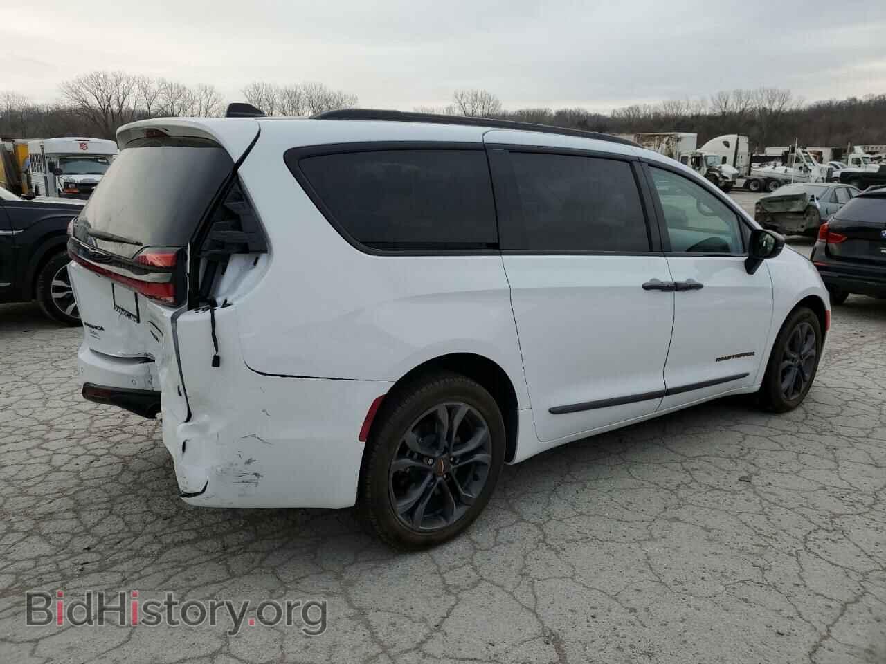 2023 CHRYSLER PACIFICA - VIN: 2C4RC3BG7PR604963 - Фото 3