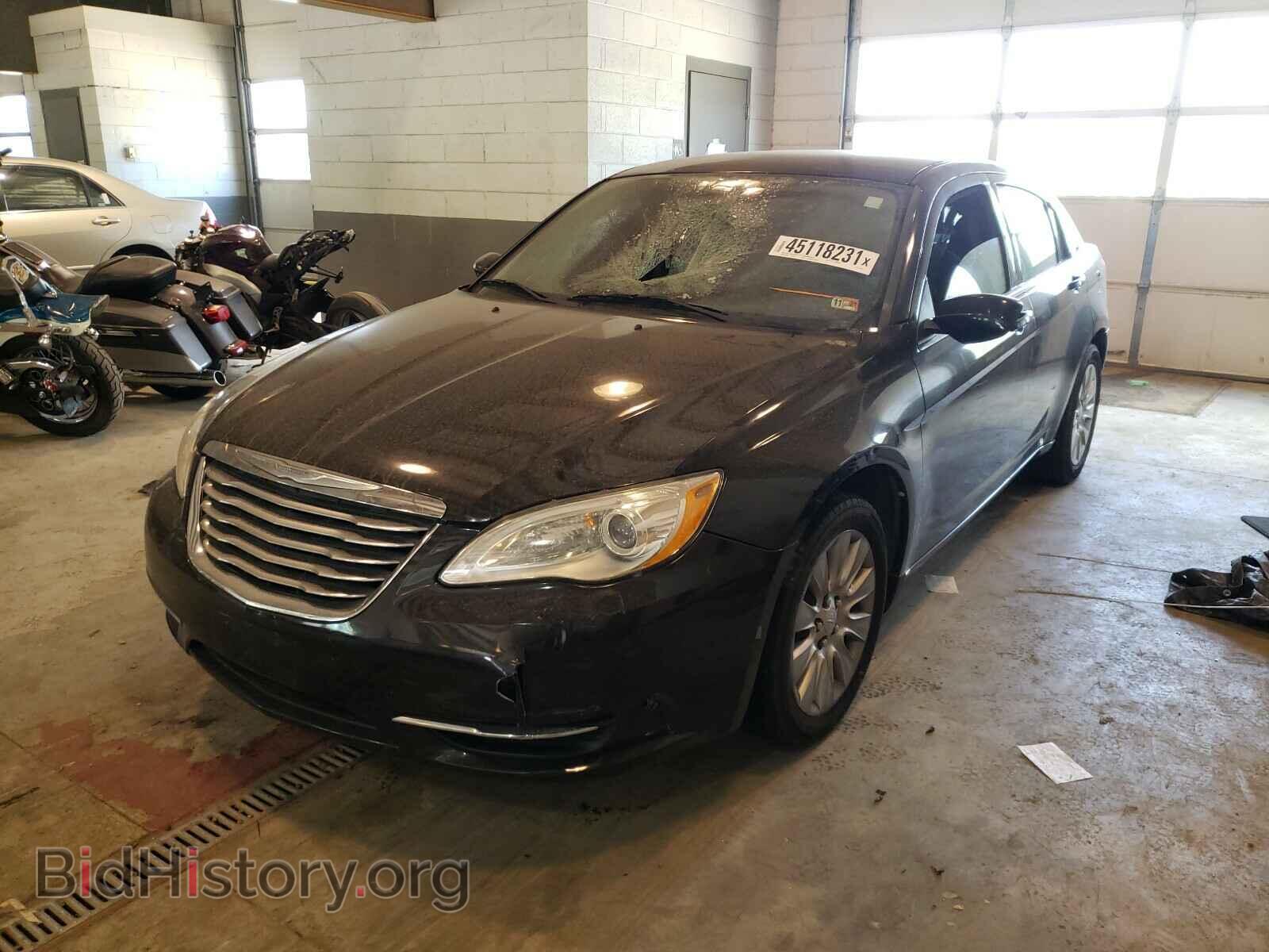 2012 CHRYSLER 200 - VIN: 1C3CCBAB3CN320814 - Фото 2