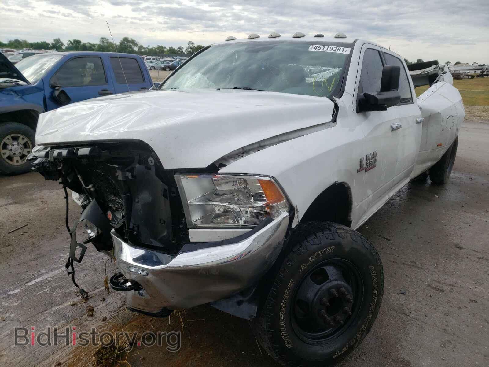 2017 RAM 3500 - VIN: 3C63RRHL1HG605441 - Фото 2