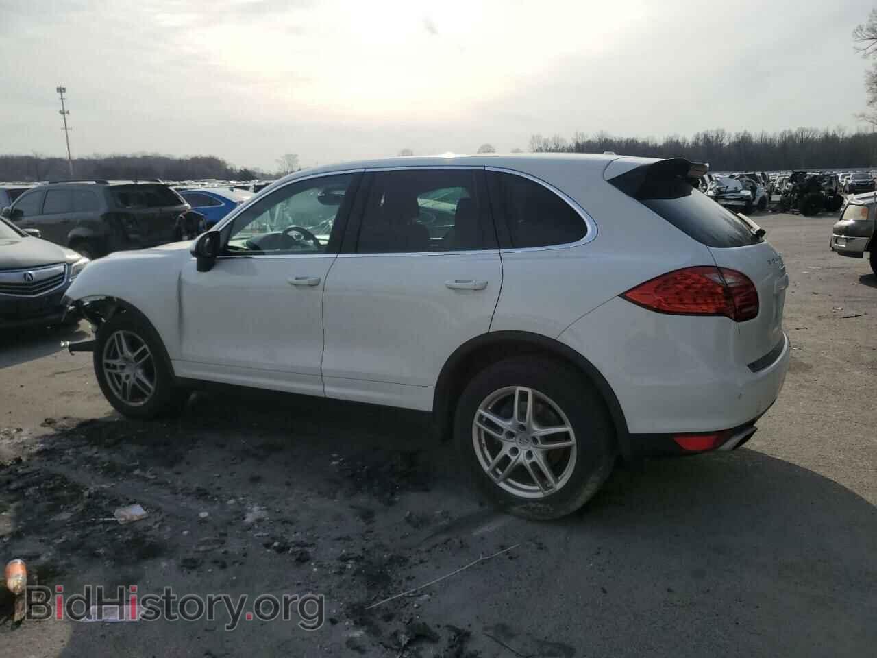2013 PORSCHE CAYENNE - VIN: WP1AA2A29DLA07089 - Фото 2
