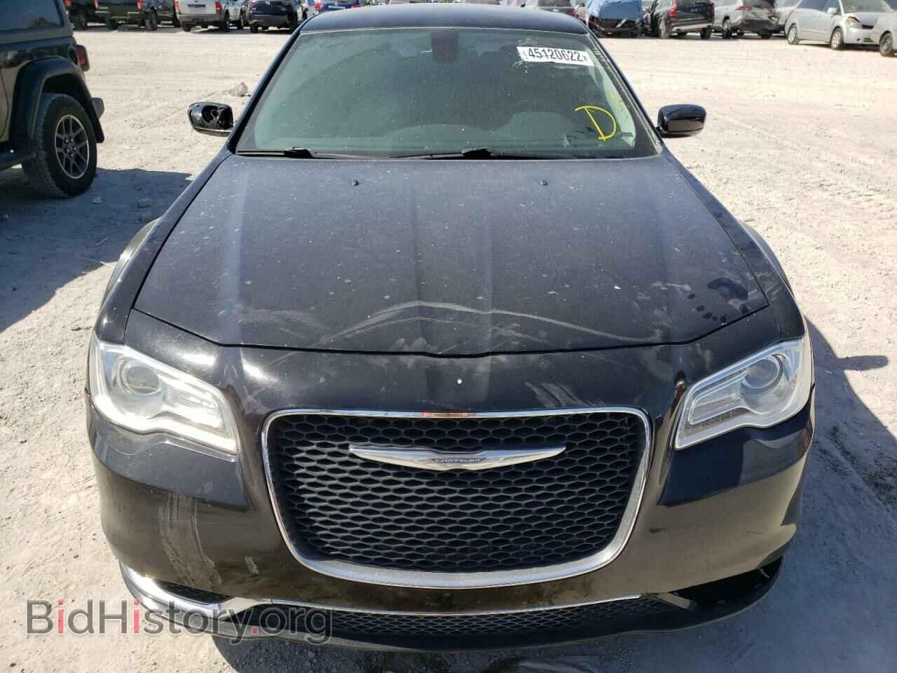 2016 CHRYSLER 300 - VIN: 2C3CCAAG2GH161577 - Фото 9