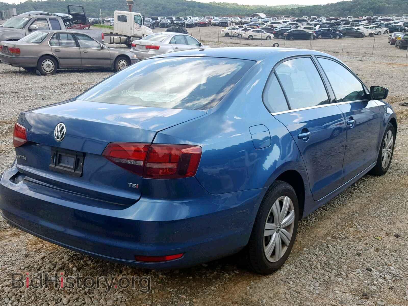 2017 VOLKSWAGEN JETTA - VIN: 3VW2B7AJXHM256042 - Фото 4