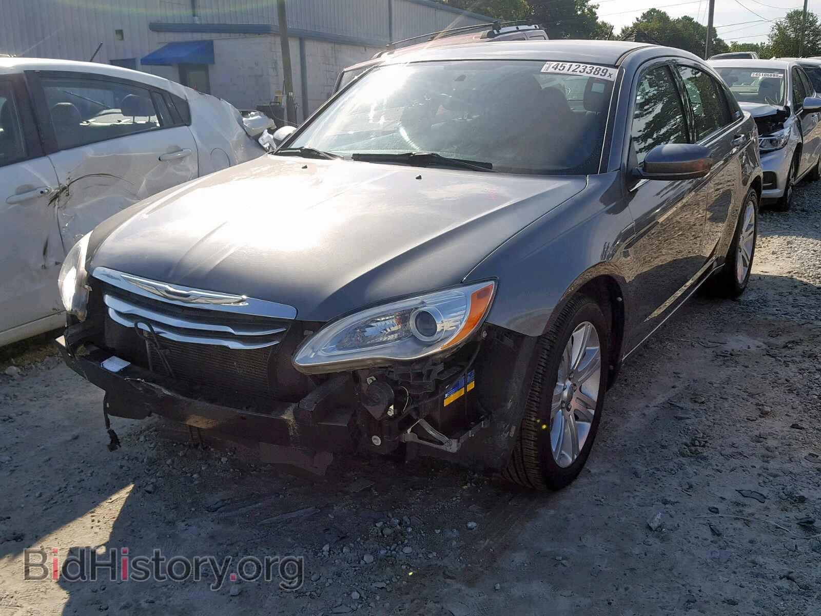 2013 CHRYSLER 200 - VIN: 1C3CCBAB3DN705355 - Photo 2