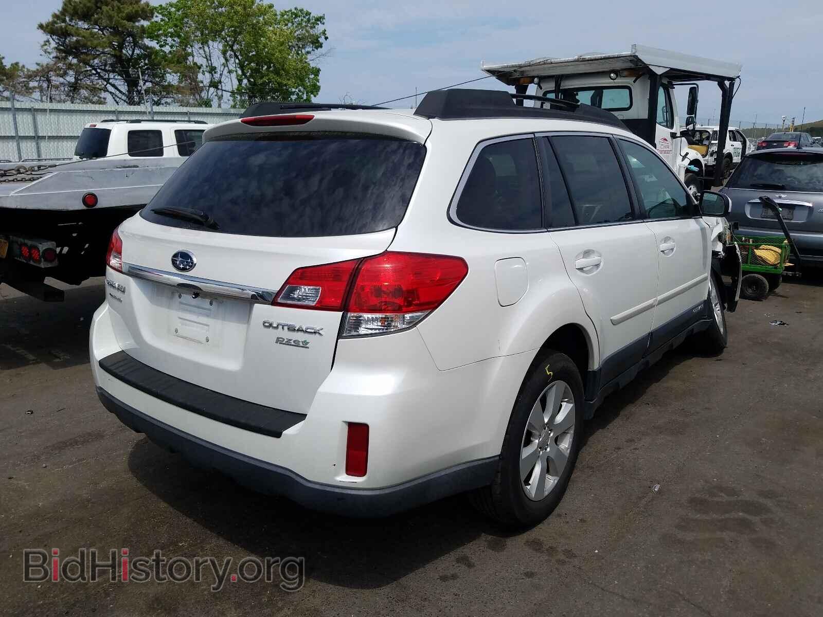 2011 SUBARU OUTBACK - VIN: 4S4BRBCC4B3433852 - Photo 4