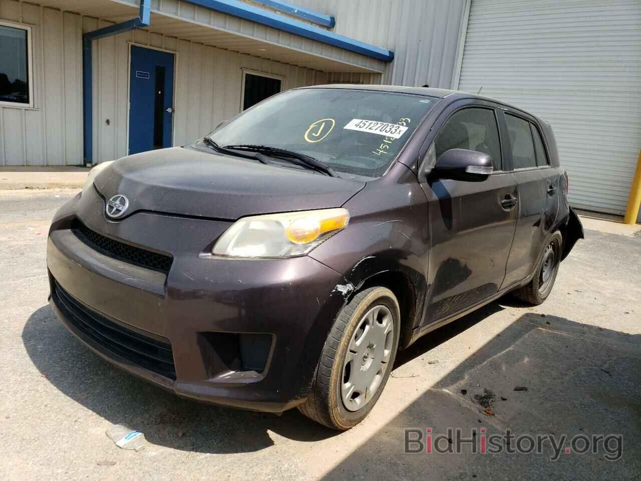 Машина Scion XD