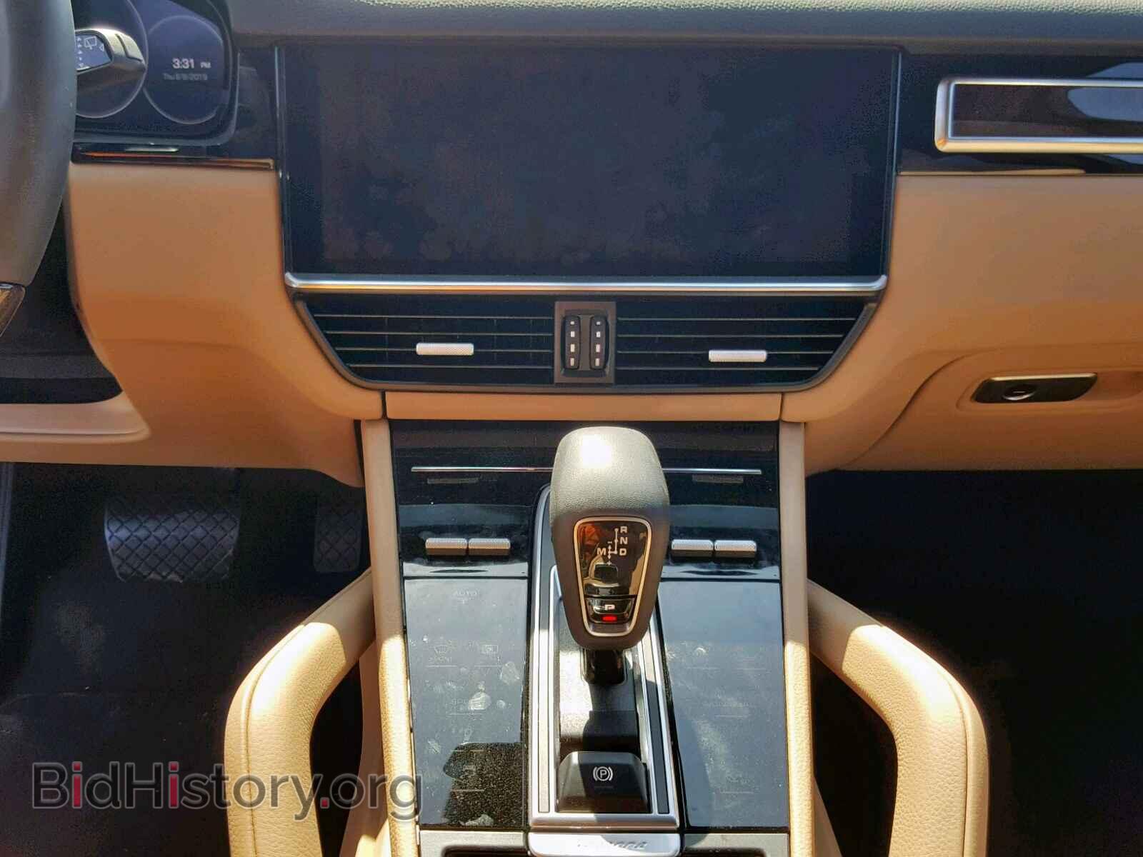 2019 PORSCHE CAYENNE - VIN: WP1AA2AY2KDA15563 - Фото 9
