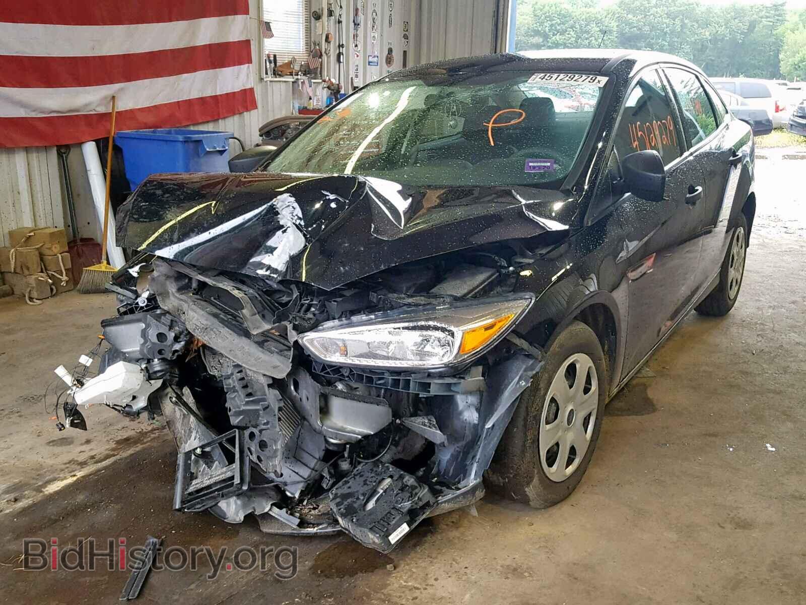 2017 FORD FOCUS - VIN: 1FADP3E23HL255945 - Photo 2