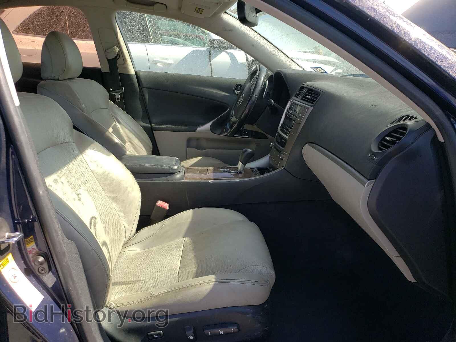 2011 LEXUS IS - VIN: JTHBF5C26B2100806 - Photo 5