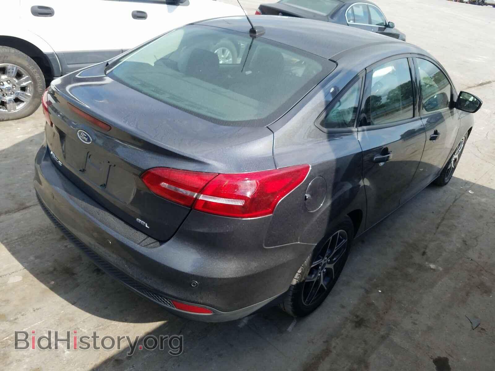 2017 FORD FOCUS - VIN: 1FADP3H2XHL337246 - Фото 4