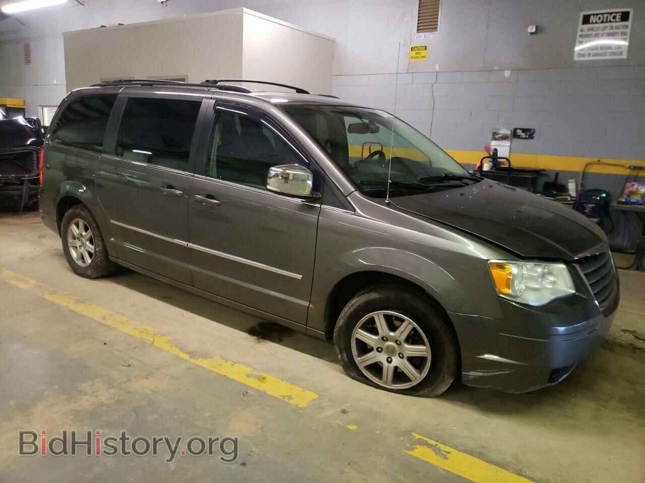 2010 CHRYSLER MINIVAN - VIN: 2A4RR8DX3AR403944 - Фото 4