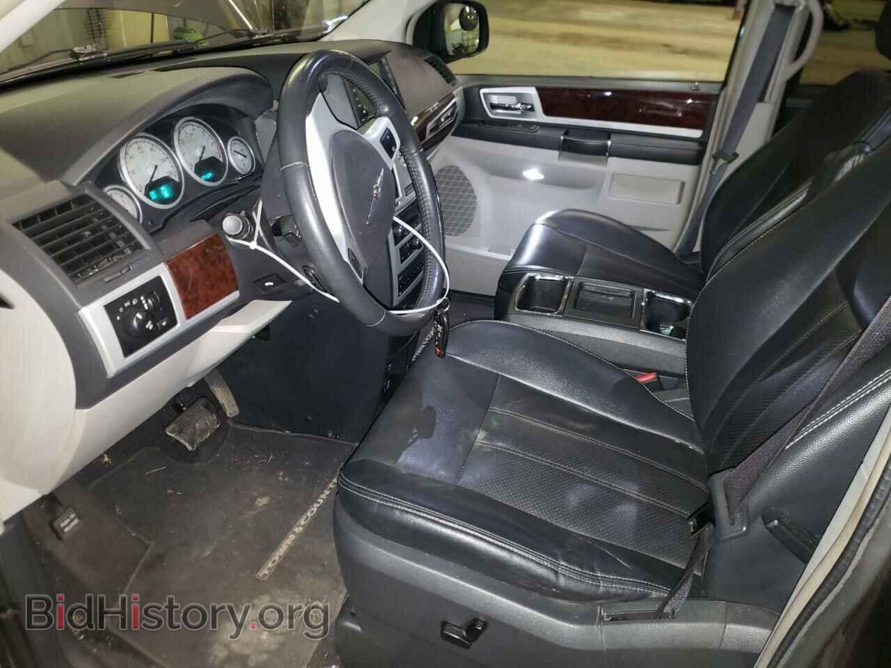 2010 CHRYSLER MINIVAN - VIN: 2A4RR8DX3AR403944 - Фото 7