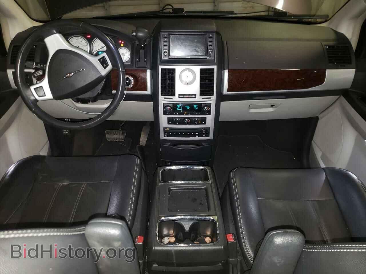 2010 CHRYSLER MINIVAN - VIN: 2A4RR8DX3AR403944 - Фото 8