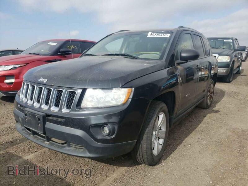 2011 Jeep COMPASS (VIN 1J4NT1FB2BD151648) — фото 2 из 10