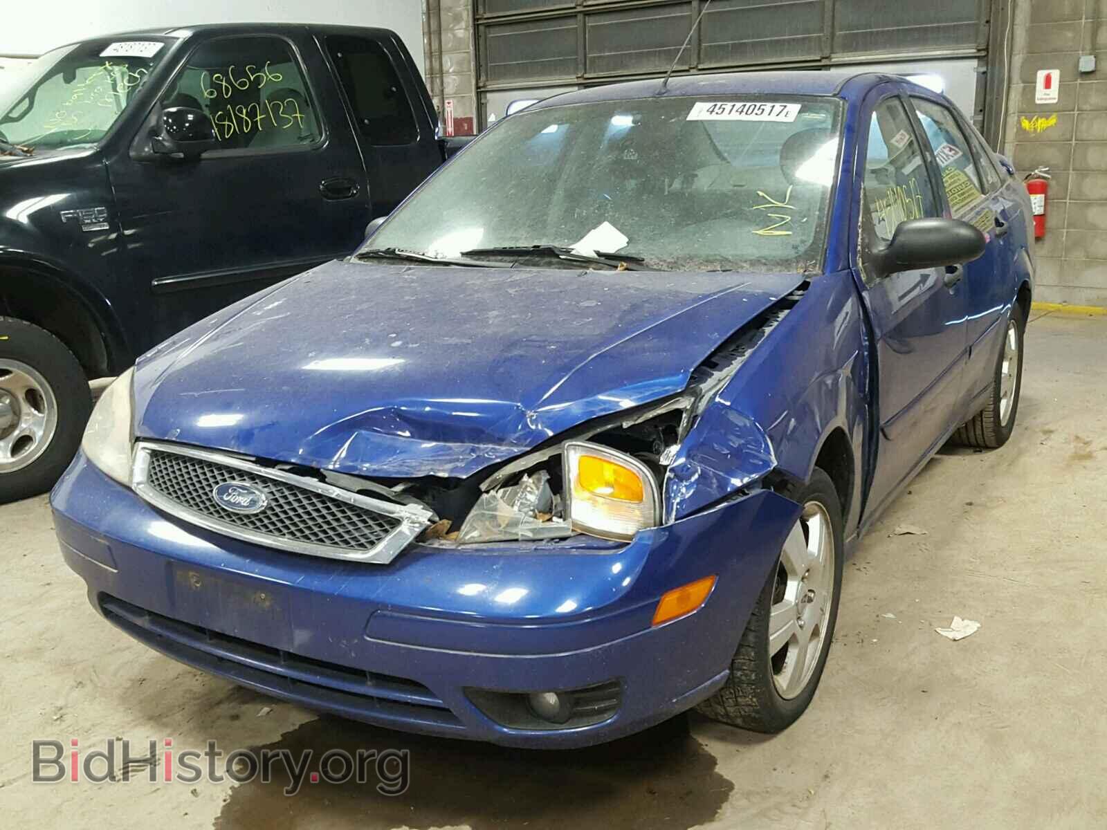 2005 FORD FOCUS - VIN: 1FAFP34N15W116556 - Фото 2