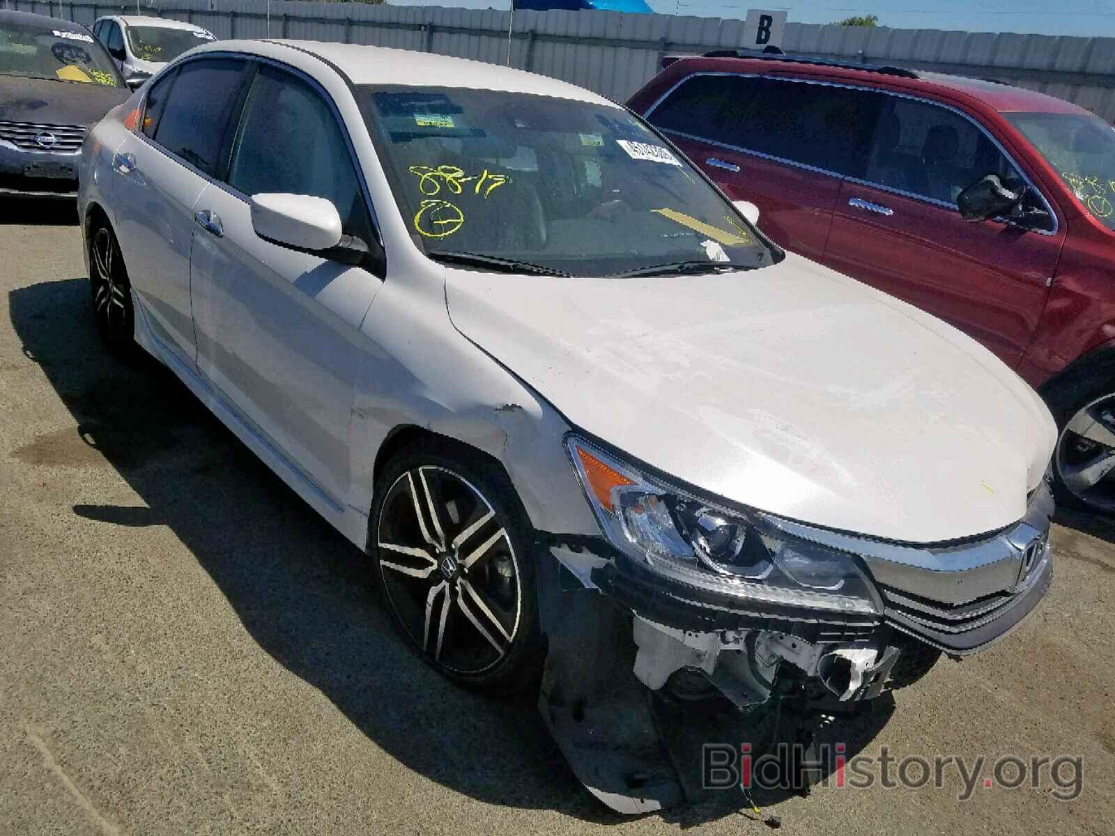 Photo 1HGCR2F60HA107938 - HONDA ACCORD SPO 2017