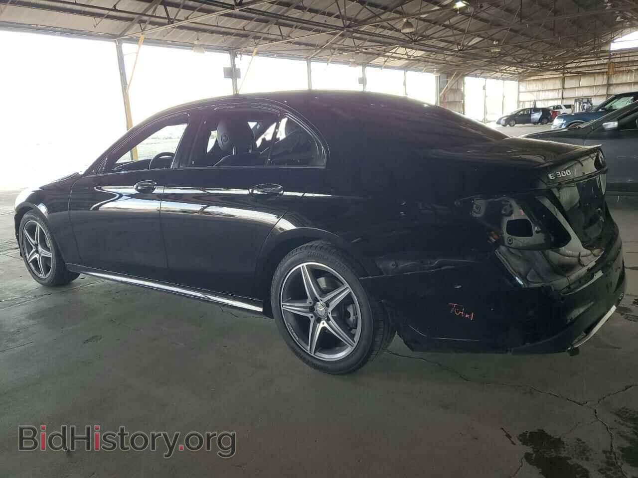 2017 MERCEDES-BENZ E-CLASS - VIN: WDDZF4JBXHA073725 - Фото 2