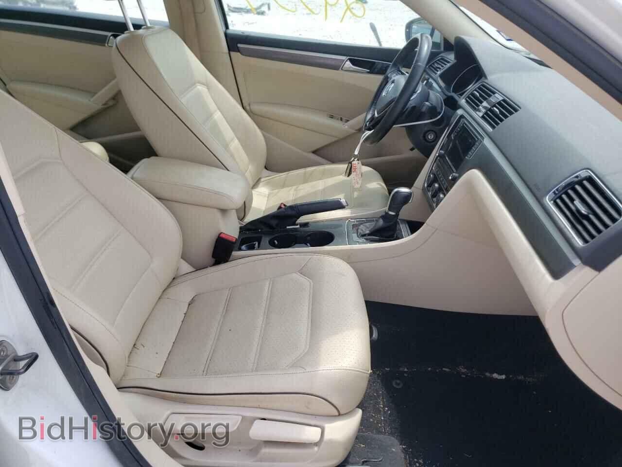 2018 VOLKSWAGEN PASSAT - VIN: 1VWAA7A33JC005290 - Фото 5