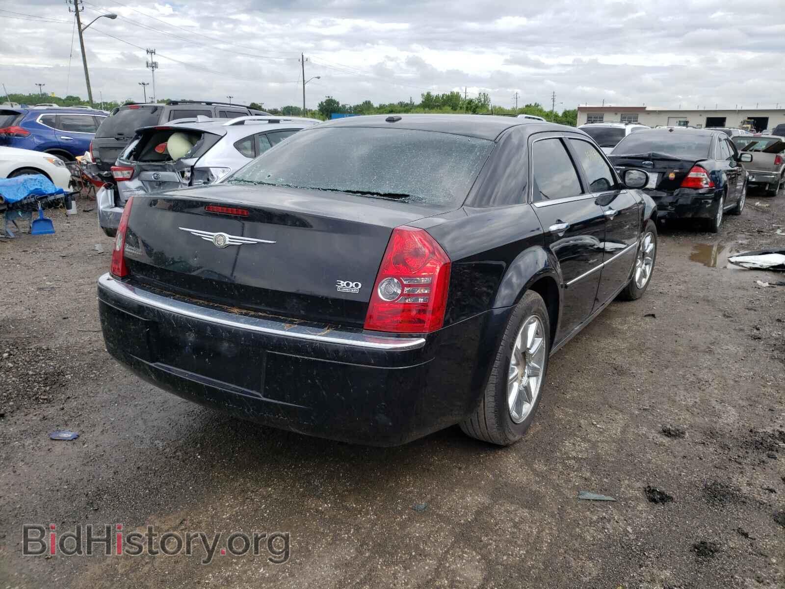 2010 CHRYSLER 300 - VIN: 2C3CA3CV0AH185316 - Фото 4