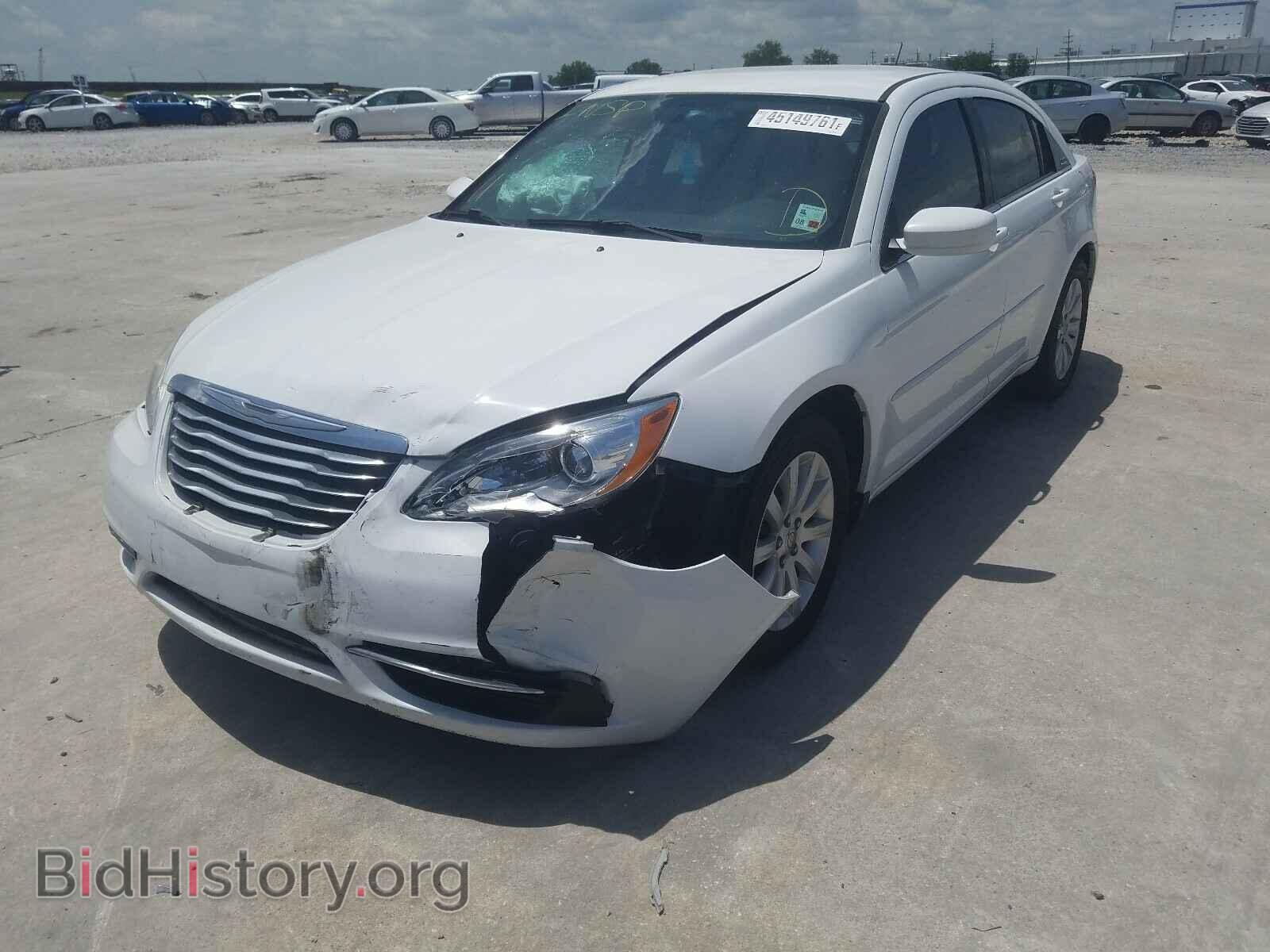 2011 CHRYSLER 200 - VIN: 1C3BC1FB5BN589443 - Фото 2