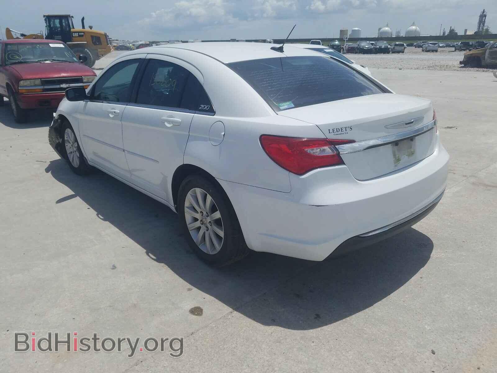 2011 CHRYSLER 200 - VIN: 1C3BC1FB5BN589443 - Фото 3