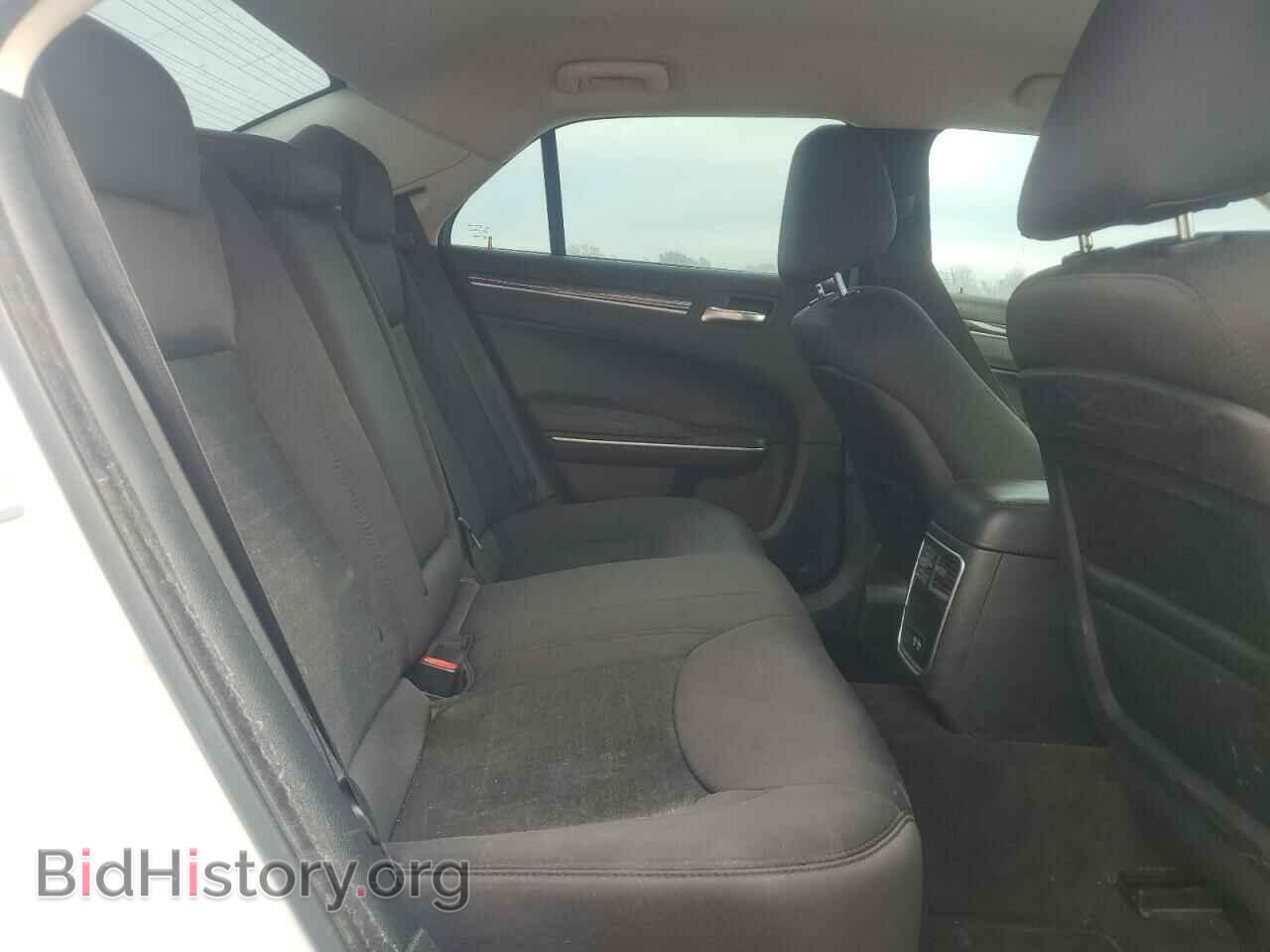 2018 CHRYSLER 300 - VIN: 2C3CCAAG7JH340964 - Фото 10