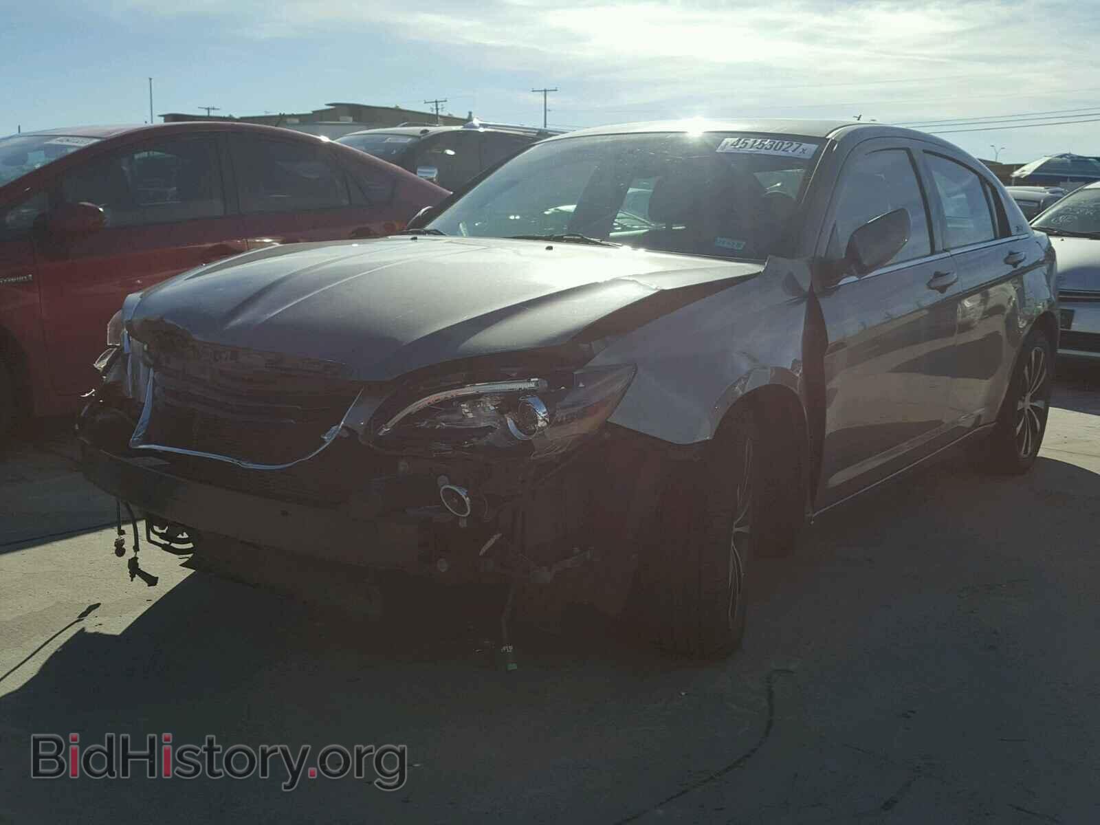 2012 CHRYSLER 200 - VIN: 1C3CCBBG5CN277216 - Фото 2