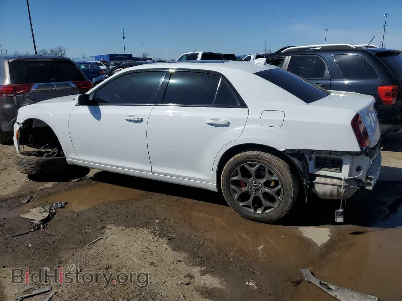 2017 CHRYSLER 300 - VIN: 2C3CCAGG5HH553400 - Фото 2