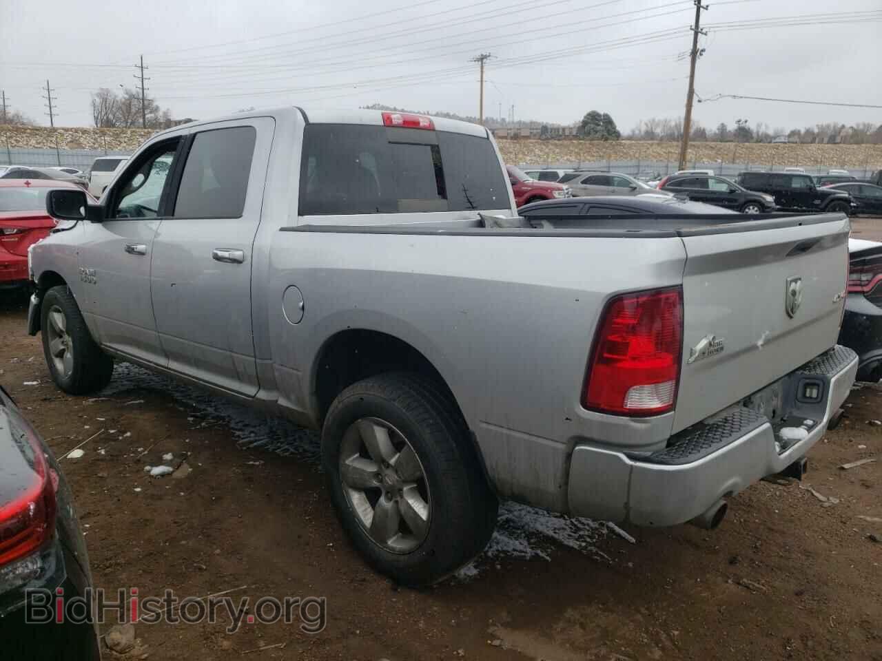 2015 RAM 1500 - VIN: 3C6RR7LT4FG711983 - Фото 2