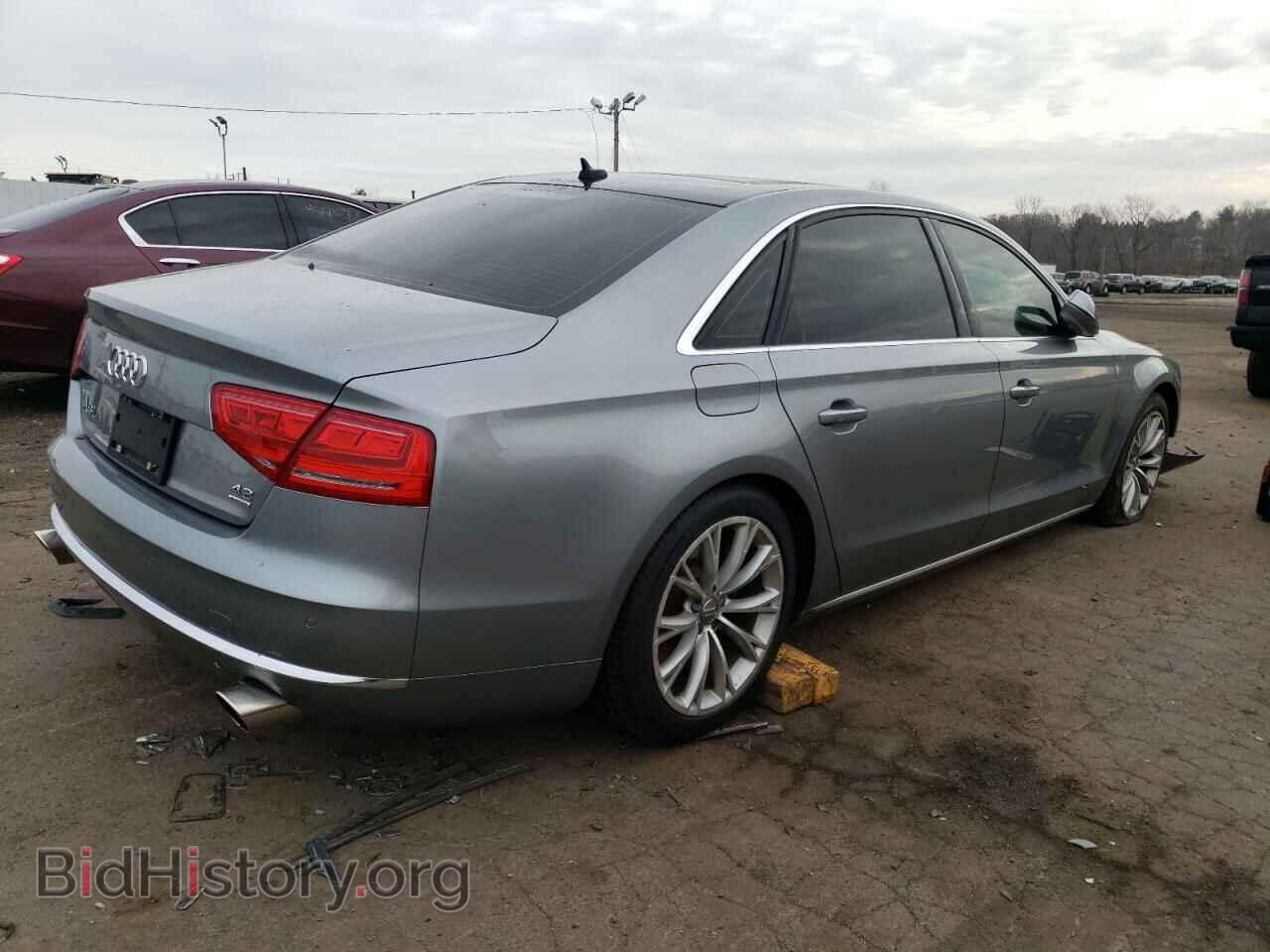 2011 AUDI A8 - VIN: WAURVAFDXBN024060 - Фото 3