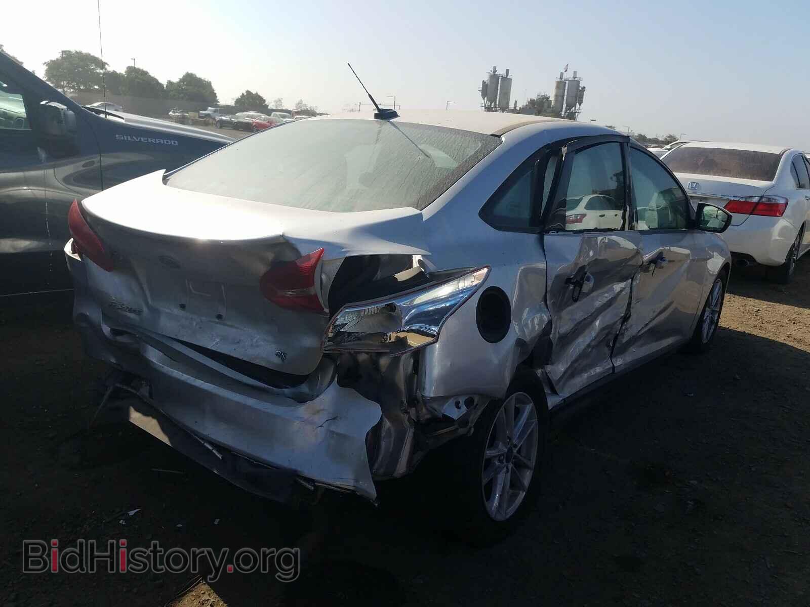 2017 FORD FOCUS - VIN: 1FADP3F2XHL296426 - Photo 4