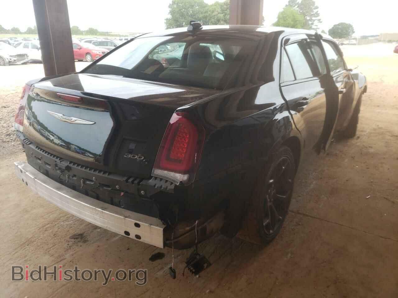 2017 CHRYSLER 300 - VIN: 2C3CCABG2HH599760 - Фото 4