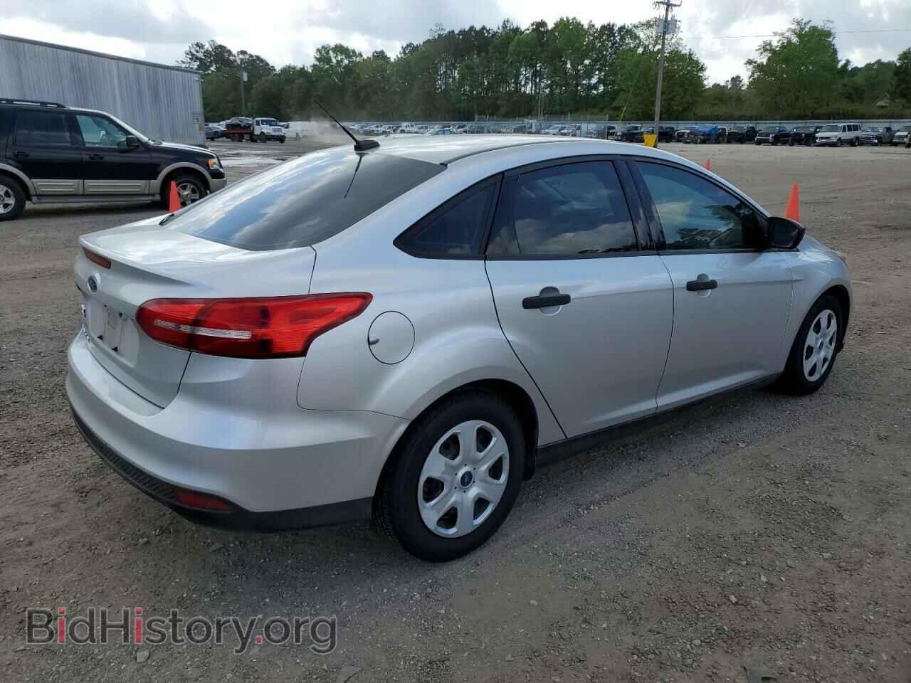 2017 FORD FOCUS - VIN: 1FADP3E24HL301900 - Photo 3