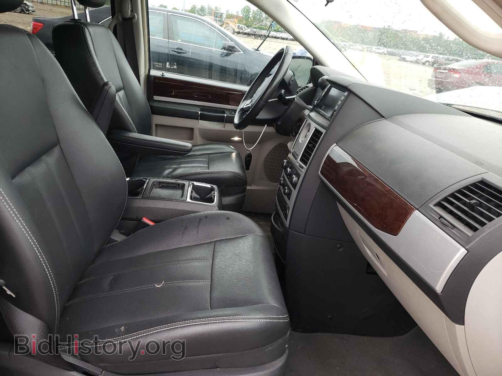 2010 CHRYSLER MINIVAN - VIN: 2A4RR8D12AR391555 - Photo 5