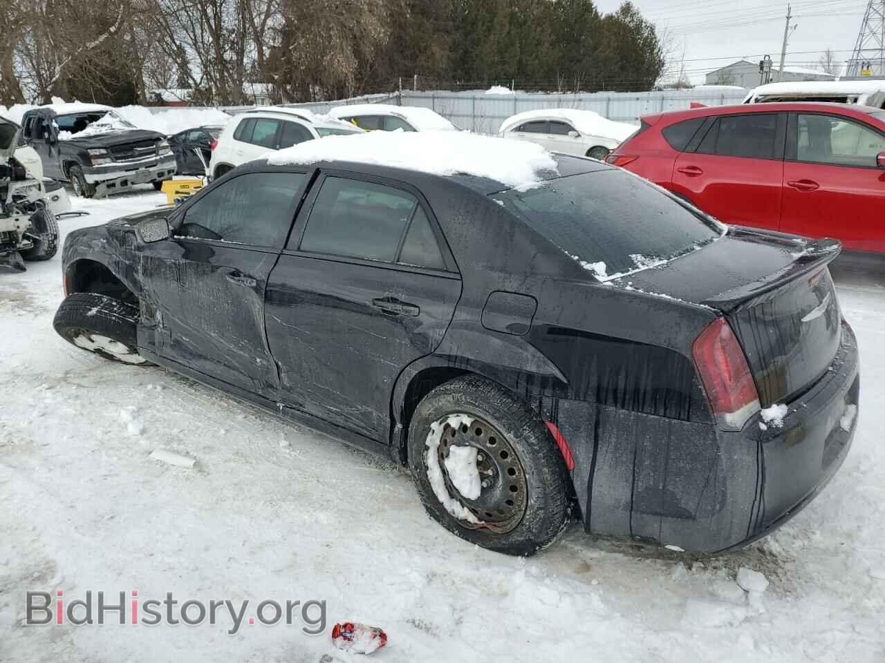 2017 CHRYSLER 300 - VIN: 2C3CCABG8HH569954 - Фото 2