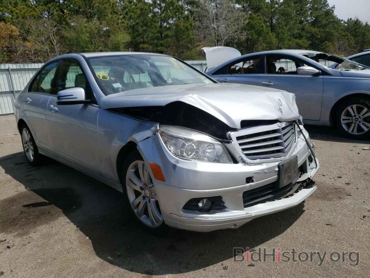 Photo WDDGF8BBXBR152799 - MERCEDES-BENZ C-CLASS 2011