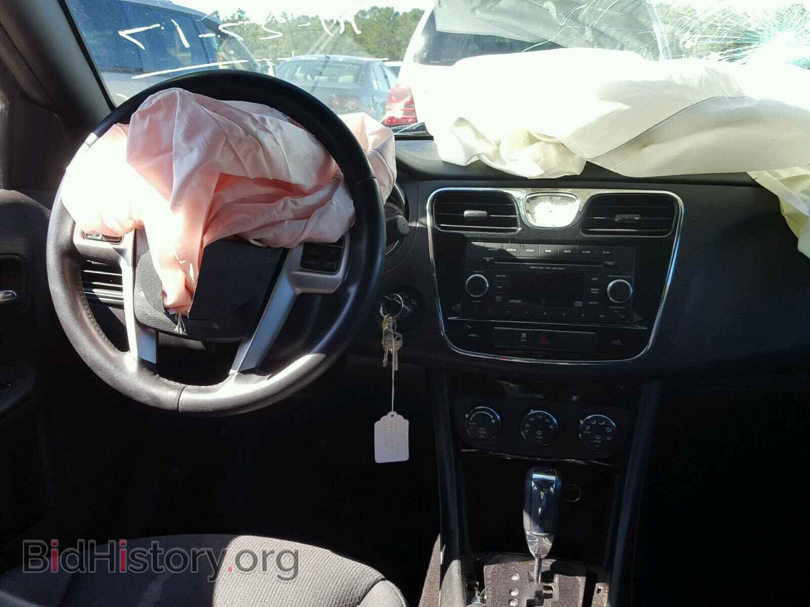 2013 CHRYSLER 200 - VIN: 1C3CCBBG2DN532311 - Фото 9