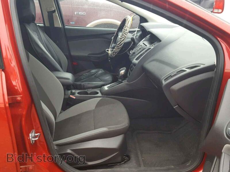 2012 Ford FOCUS (VIN 1FAHP3F23CL466507) — photo 5 of 10