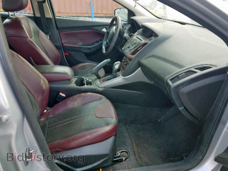2013 Ford FOCUS SE (VIN 1FADP3F23DL327154) — photo 5 of 10