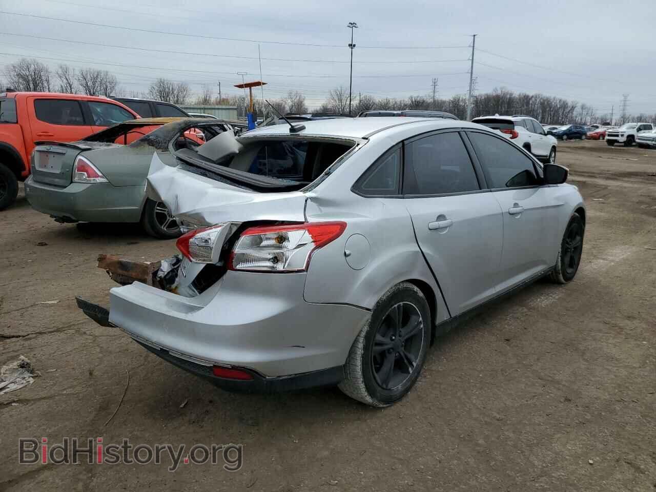 2014 FORD FOCUS - VIN: 1FADP3F2XEL195107 - Фото 3