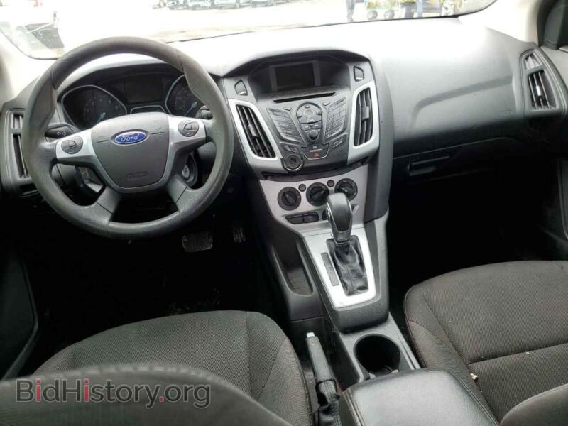 2014 Ford FOCUS (VIN 1FADP3F2XEL195107) — фото 8 из 12
