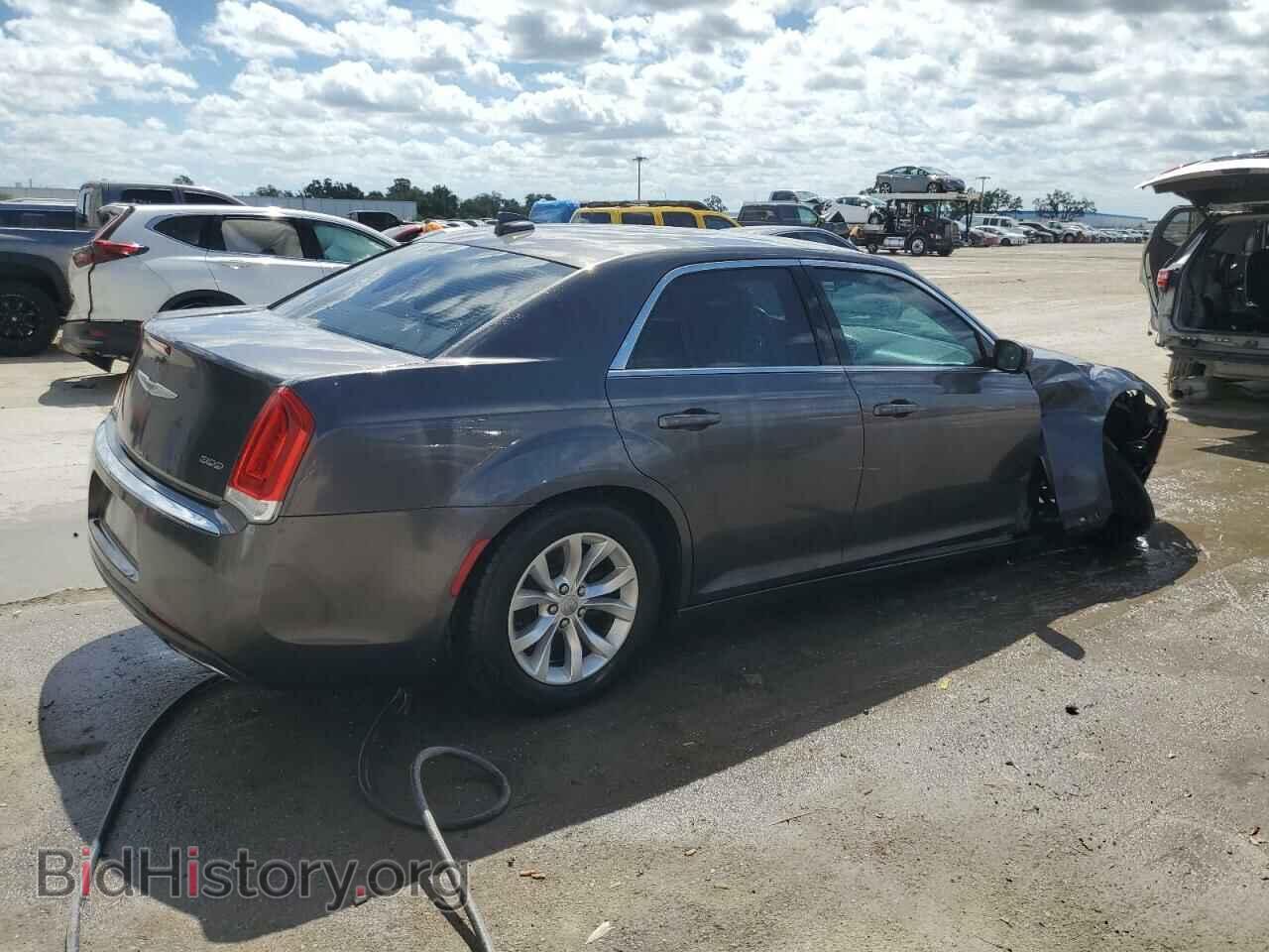 2015 CHRYSLER 300 - VIN: 2C3CCAAG3FH876091 - Фото 3