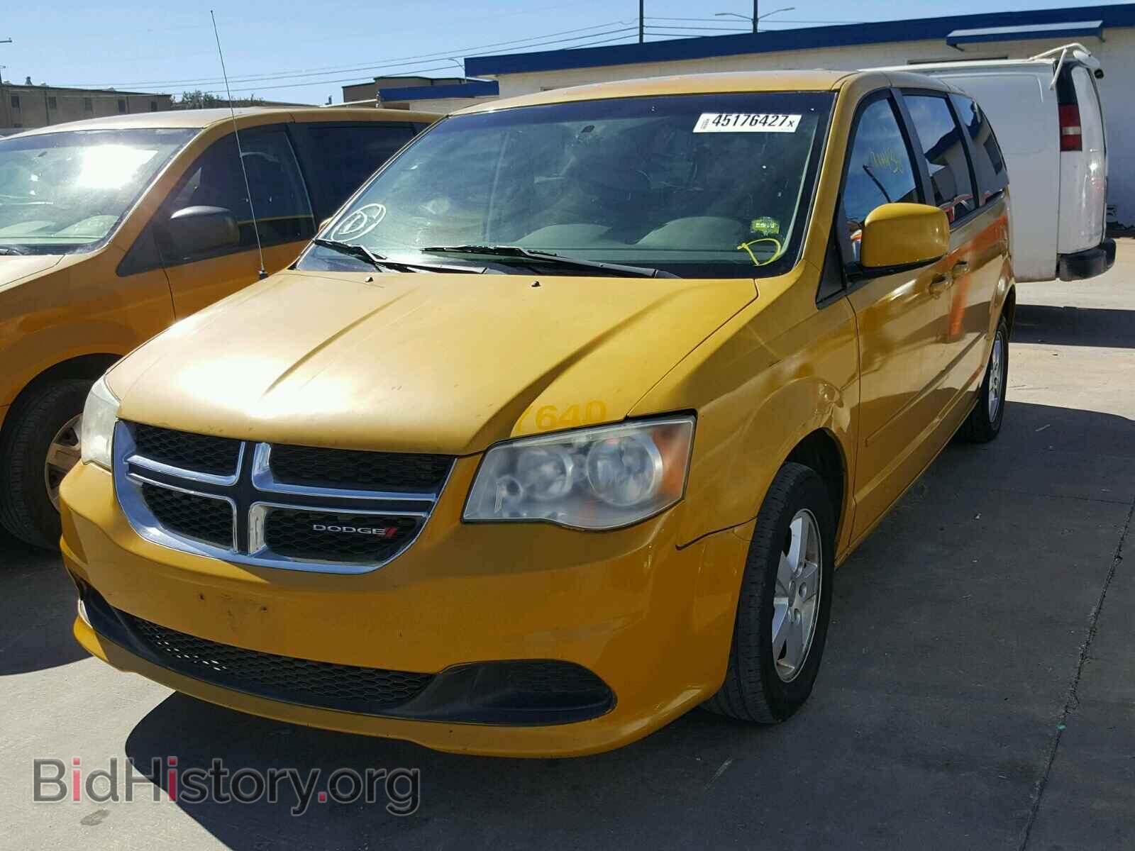 2011 DODGE CARAVAN - VIN: 2D4RN3DGXBR627575 - Фото 2