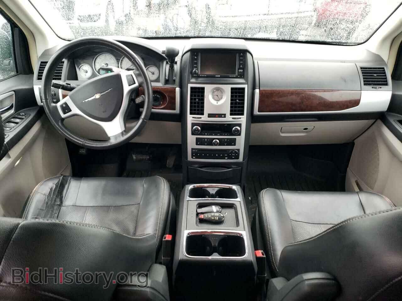 2010 CHRYSLER MINIVAN - VIN: 2A4RR8DX6AR481599 - Фото 8