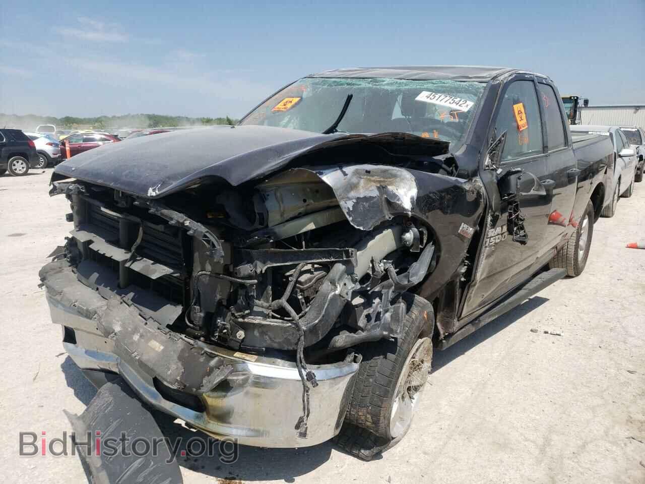 2017 RAM 1500 - VIN: 1C6RR7FT8HS644702 - Photo 2
