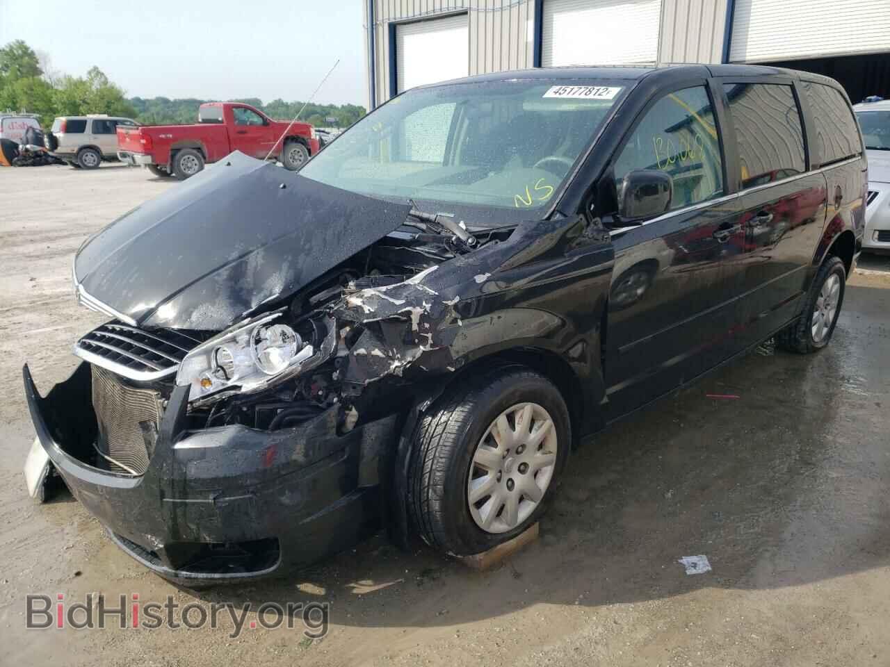 2010 CHRYSLER MINIVAN - VIN: 2A4RR4DE2AR103111 - Photo 2