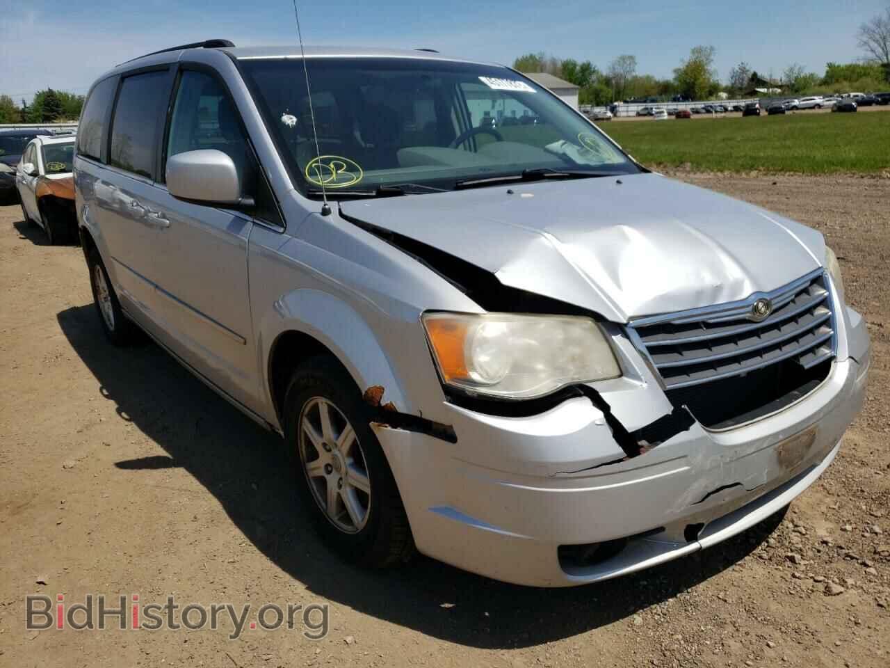 Photo 2A4RR5D11AR463814 - CHRYSLER MINIVAN 2010