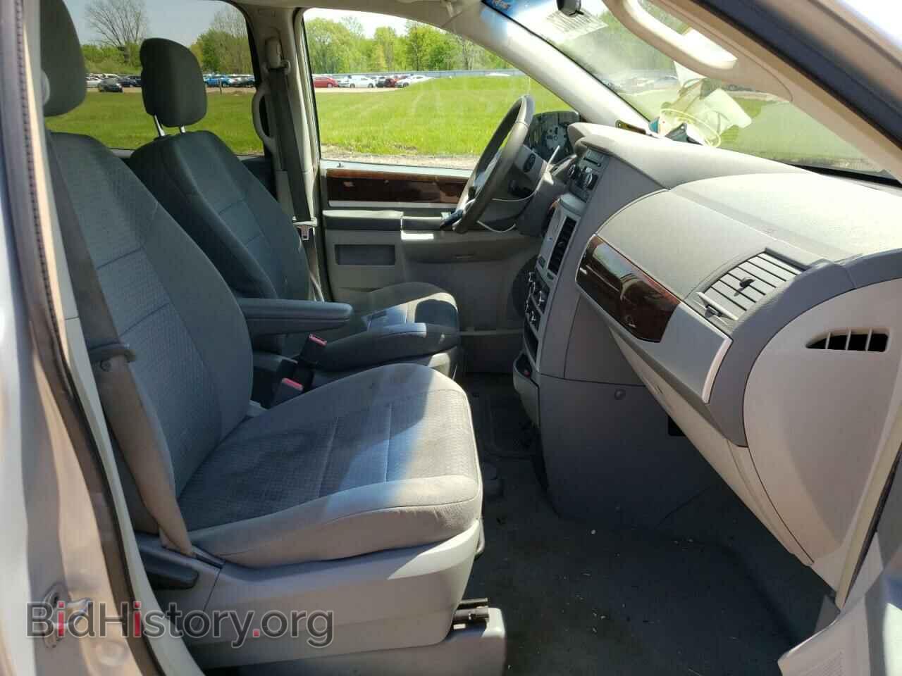 2010 CHRYSLER MINIVAN - VIN: 2A4RR5D11AR463814 - Фото 5