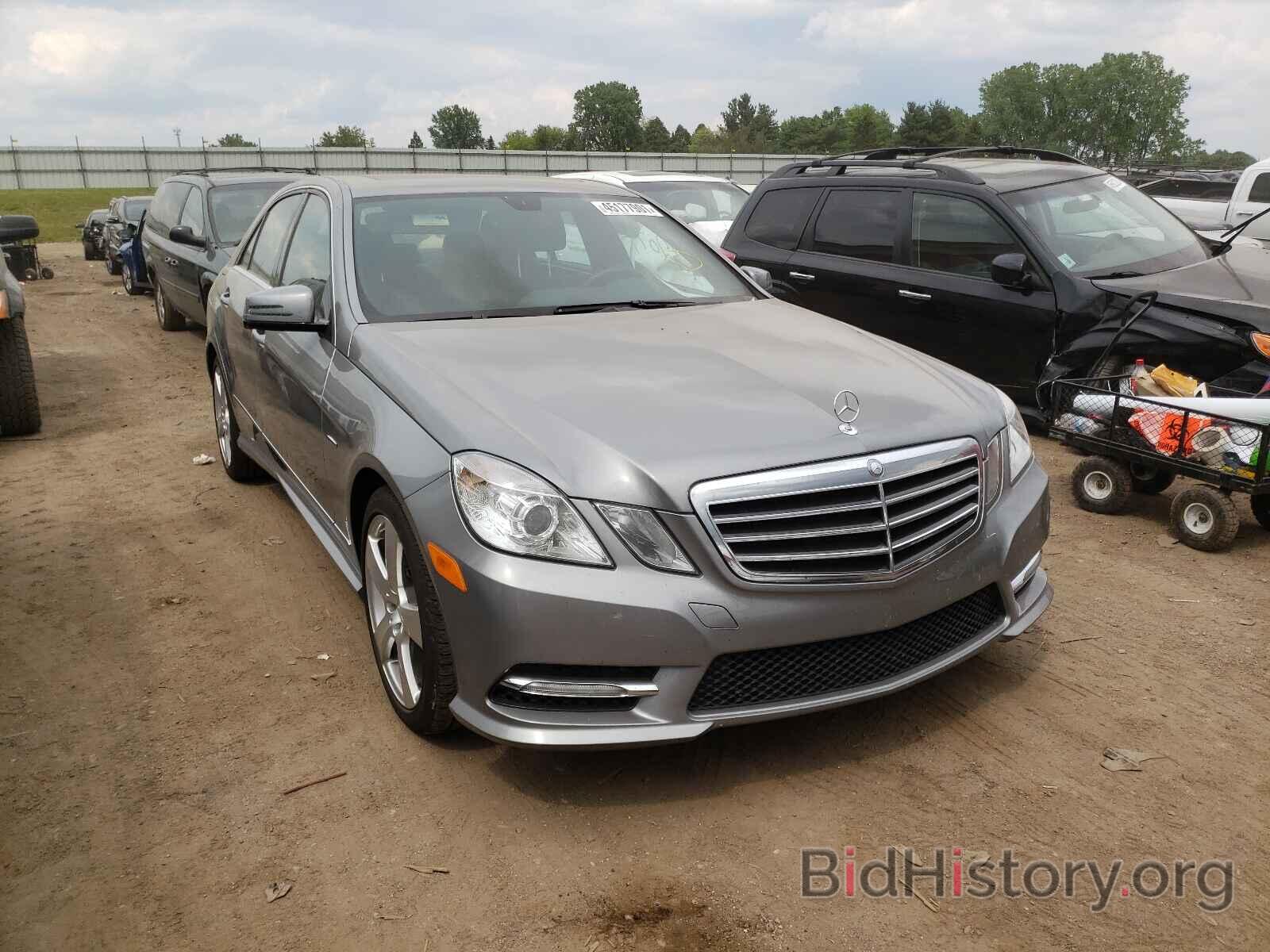 Photo WDDHF8JBXCA582077 - MERCEDES-BENZ E CLASS 2012