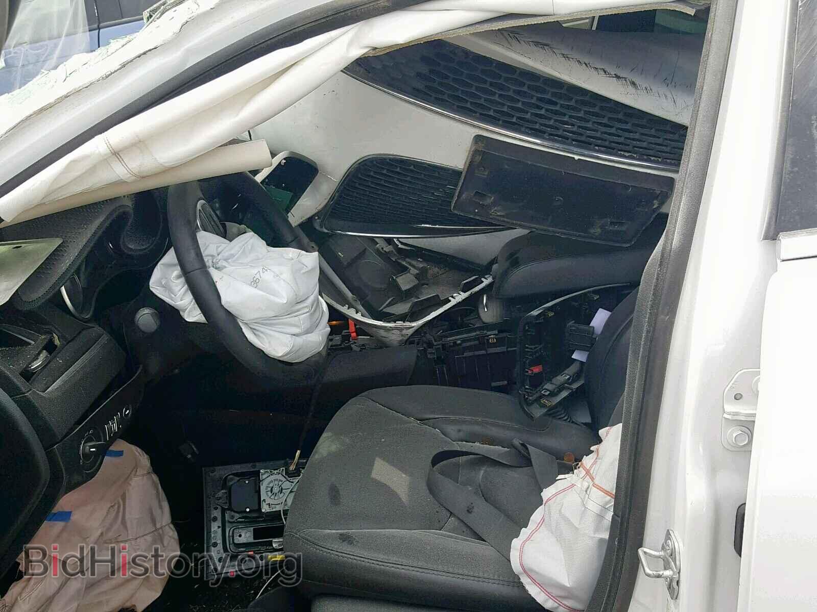 2017 CHRYSLER 300 - VIN: 2C3CCAAGXHH588104 - Фото 5