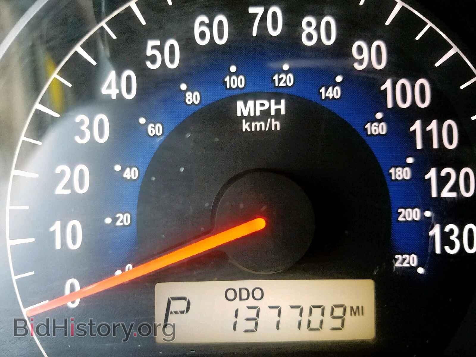 2007 HYUNDAI ENTOURAGE - VIN: KNDMC233076019875 - Фото 8